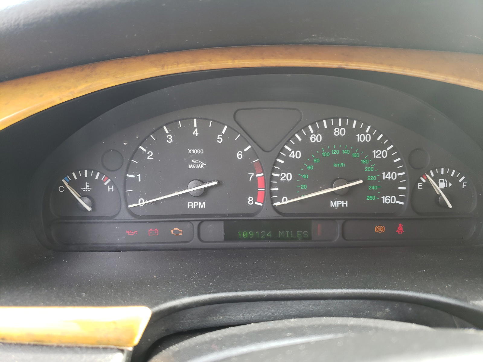Photo 8 from auction – 2000 JAGUAR S-TYPE with VIN SAJDA01C0YFL76294