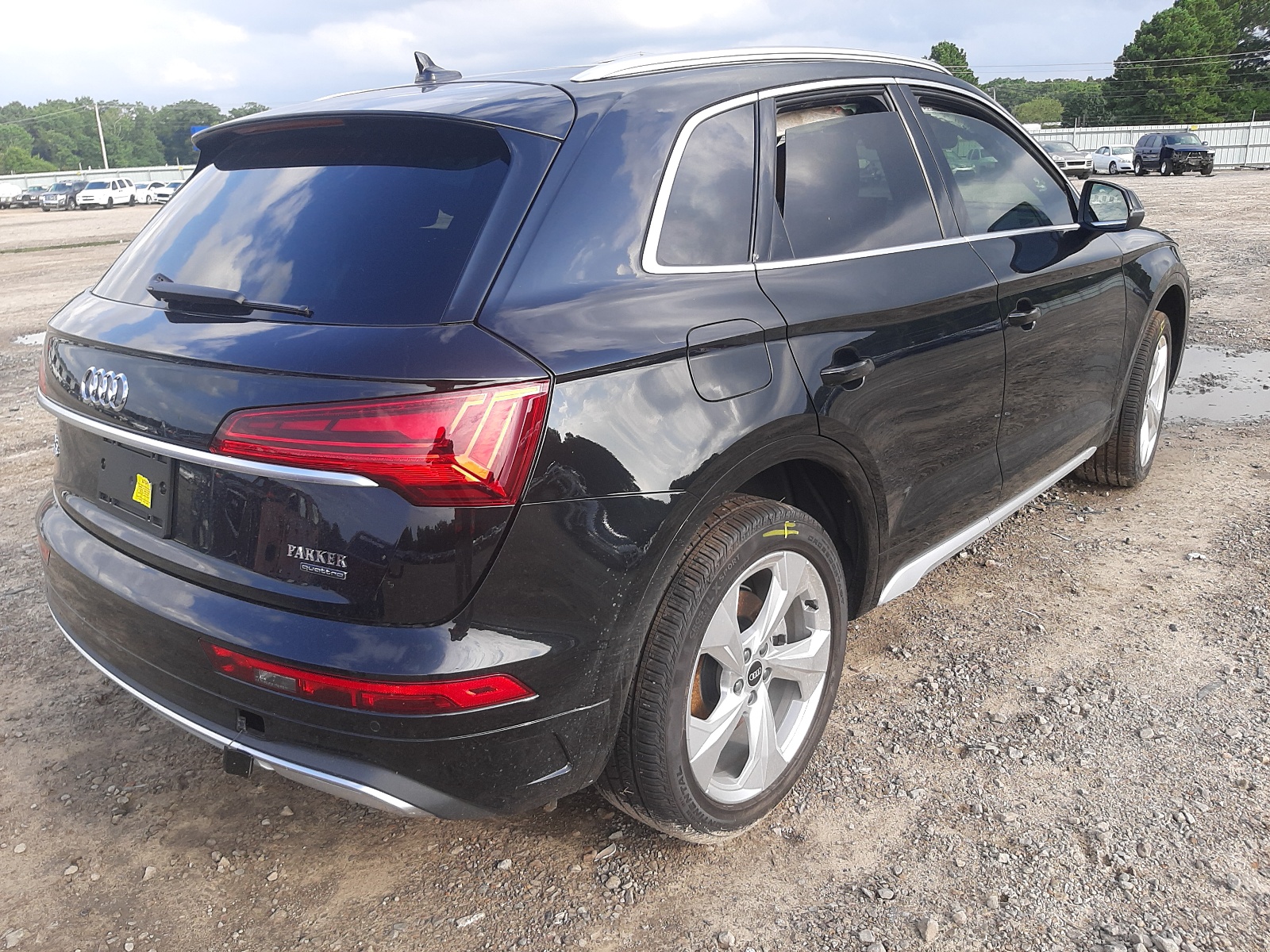 Photo 4 from auction – 2021 AUDI Q5 PREMIUM with VIN WA1BAAFY2M2079491