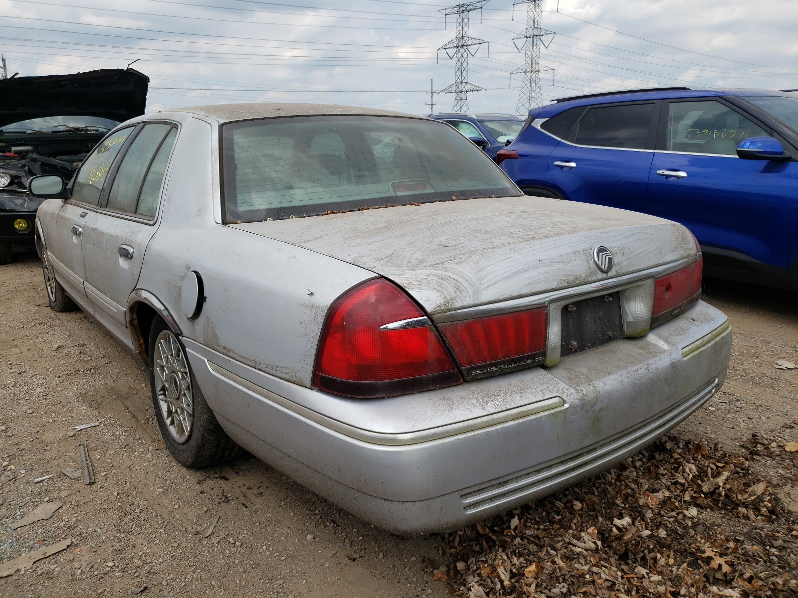 Photo 3 from auction – 2001 MERCURY GRAND MARQ with VIN 2MEFM74W01X692915