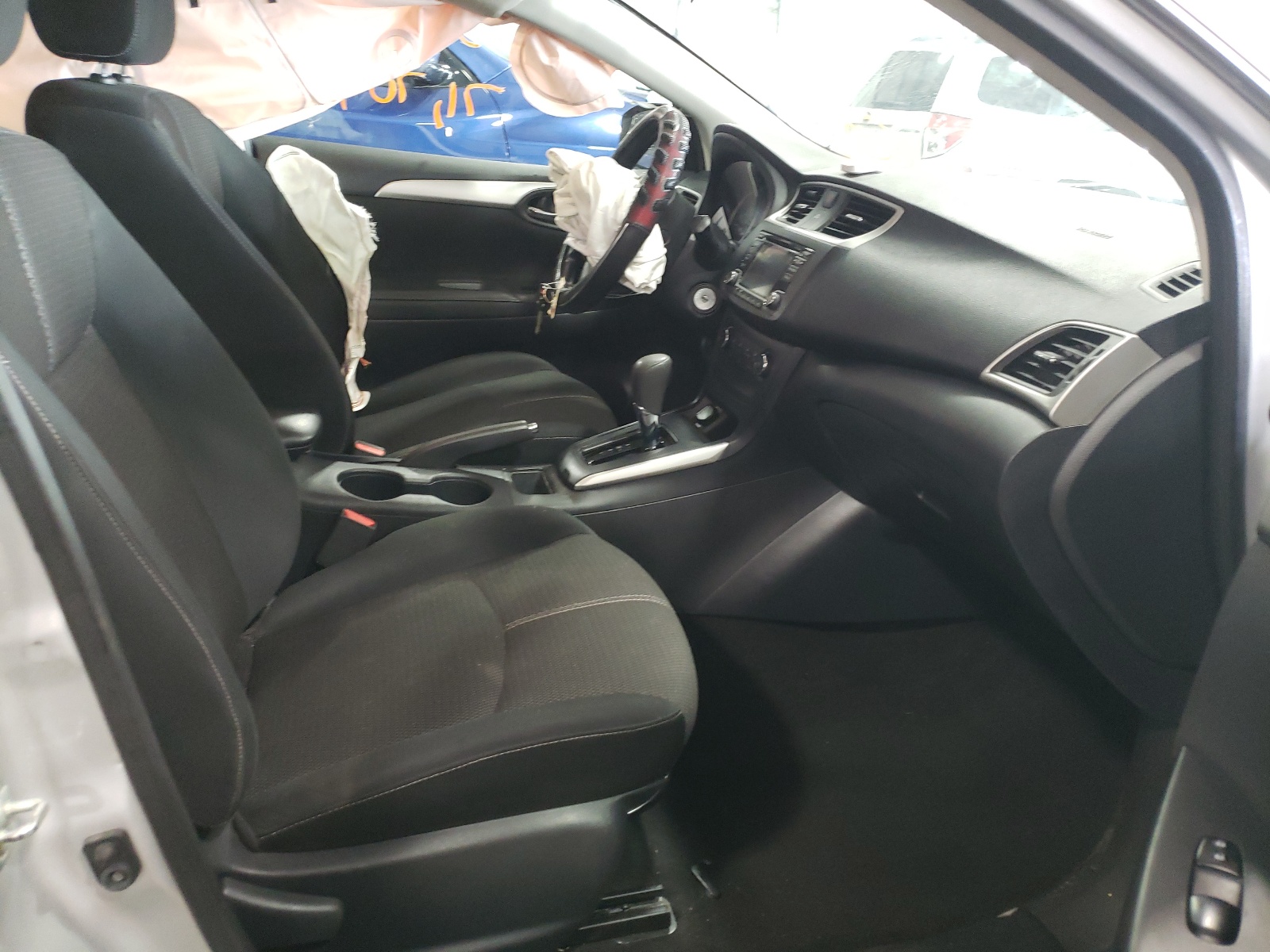 Photo 5 from auction – 2018 NISSAN SENTRA S with VIN 3N1AB7AP3JY287007