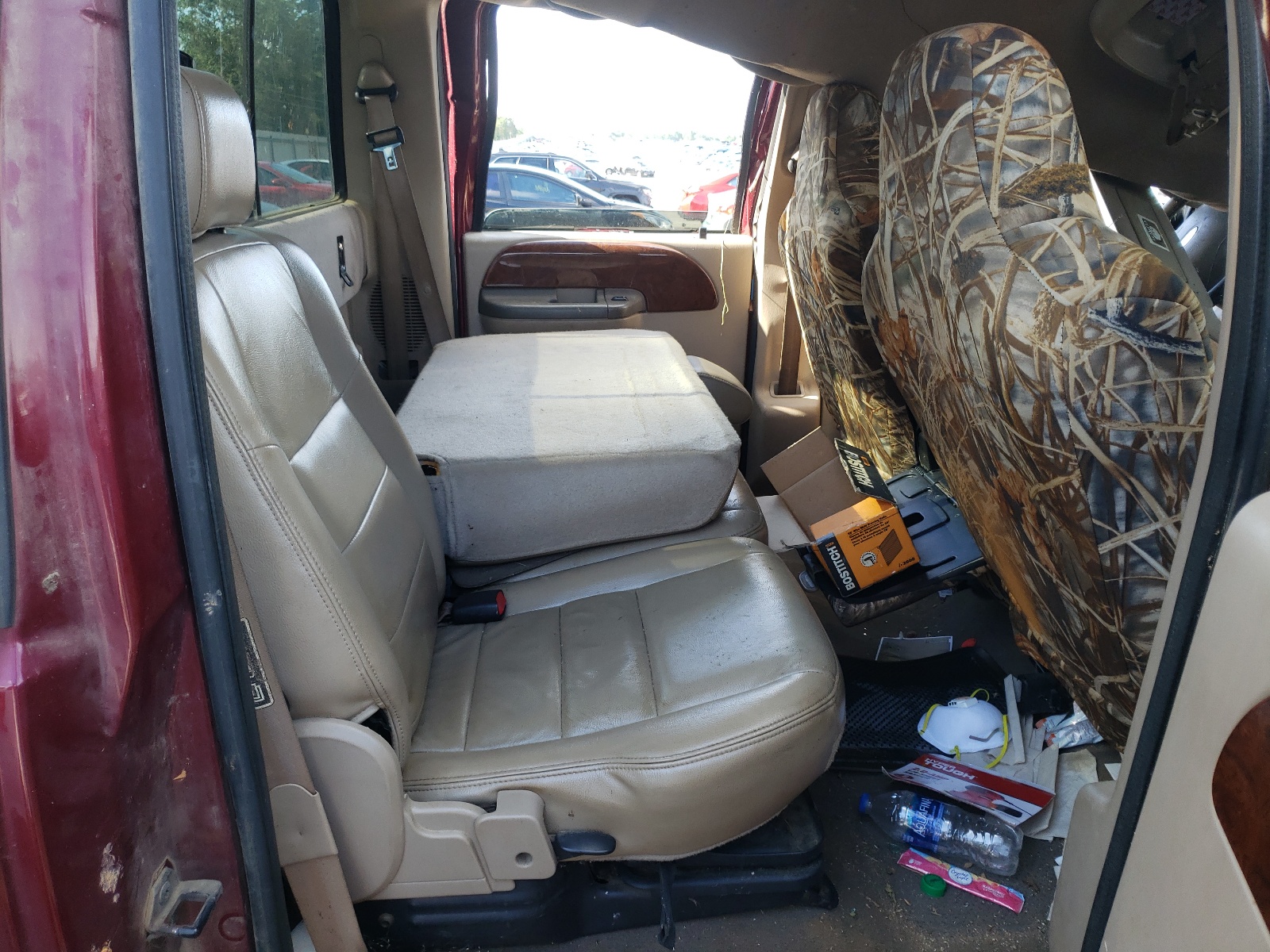 Photo 6 from auction – 2004 FORD F250 SUPER with VIN 1FTNW21P74EA81180