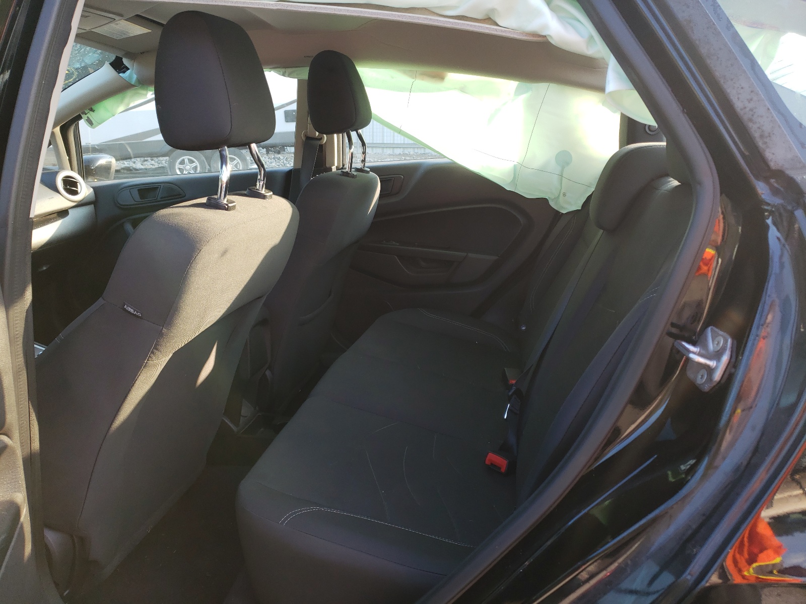 Photo 6 from auction – 2019 FORD FIESTA SE with VIN 3FADP4BJ9KM116328
