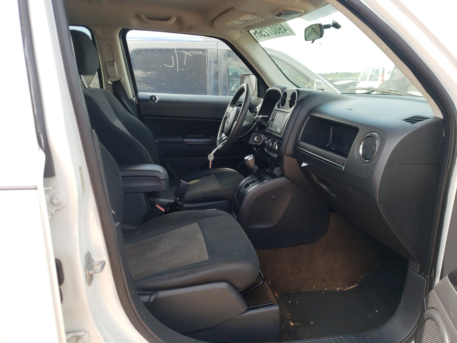 Photo 5 from auction – 2014 JEEP PATRIOT SP with VIN 1C4NJPBA4ED537455