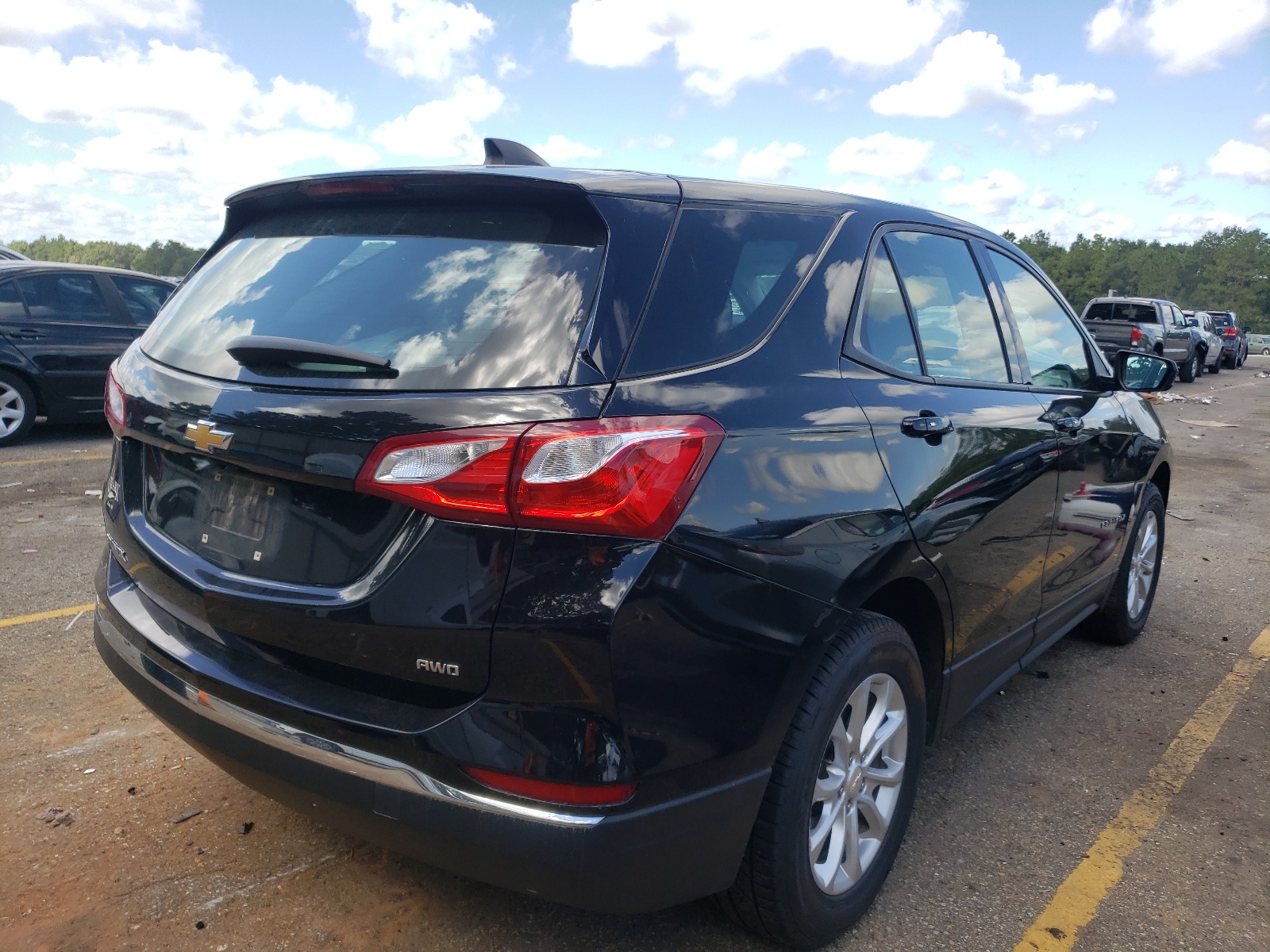 Photo 4 from auction – 2018 CHEVROLET EQUINOX LS with VIN 2GNAXREV3J6234111