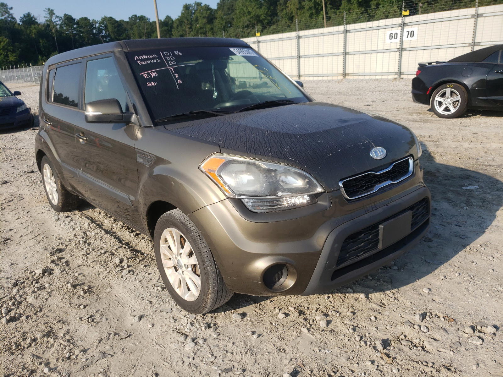 KIA SOUL + 2012 with VIN KNDJT2A68C7384132 - Photo from auction