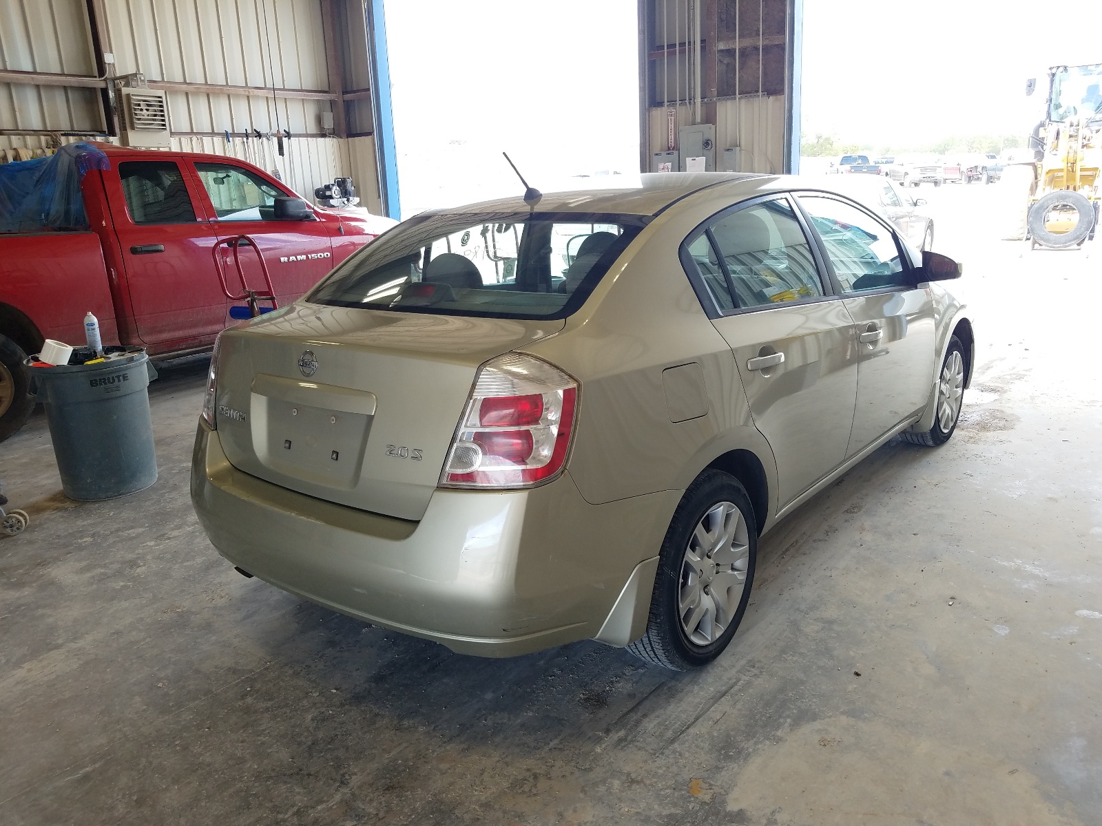 Photo 4 from auction – 2007 NISSAN SENTRA 2.0 with VIN 3N1AB61E87L611339