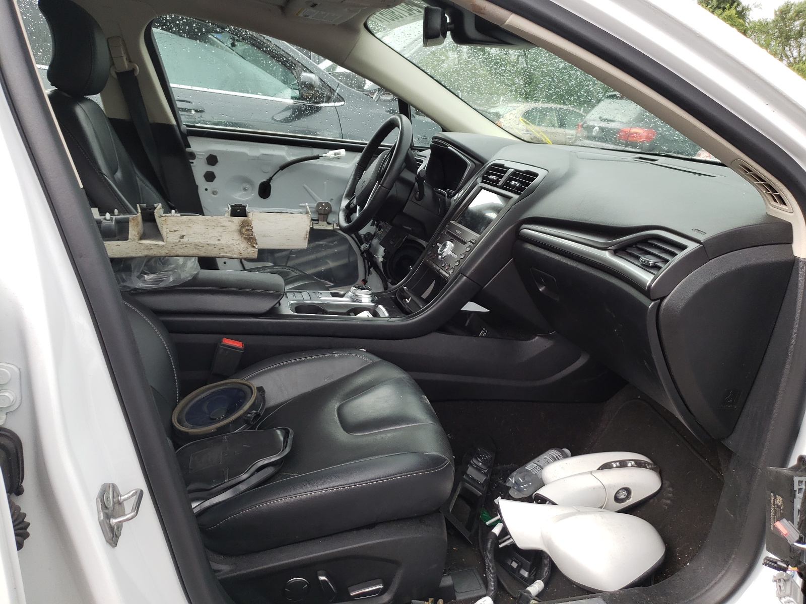 Photo 18 from auction – 2019 FORD FUSION TIT with VIN 3FA6P0RU5KR180645