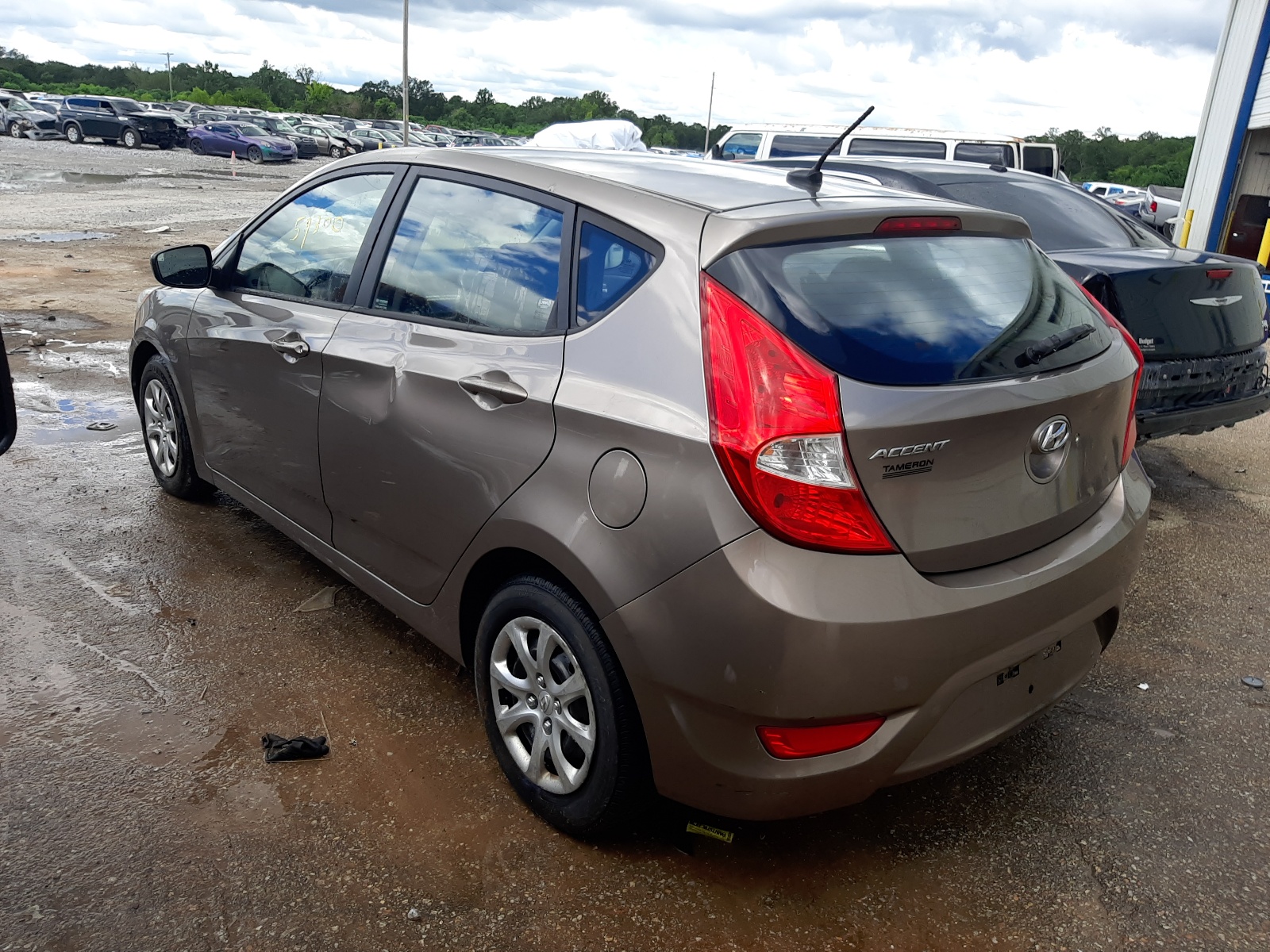 Photo 3 from auction – 2012 HYUNDAI ACCENT GLS with VIN KMHCT5AE8CU046017
