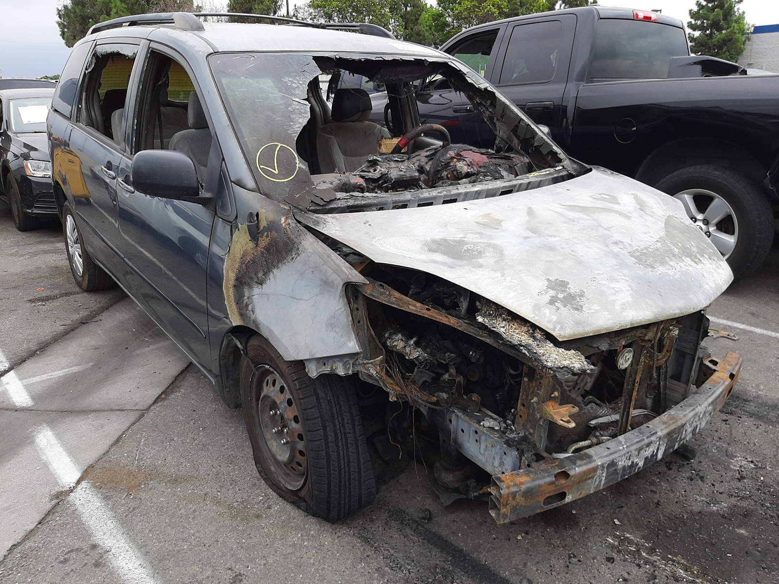 Photo 1 from auction – 2007 TOYOTA SIENNA CE with VIN 5TDZK23CX7S095810