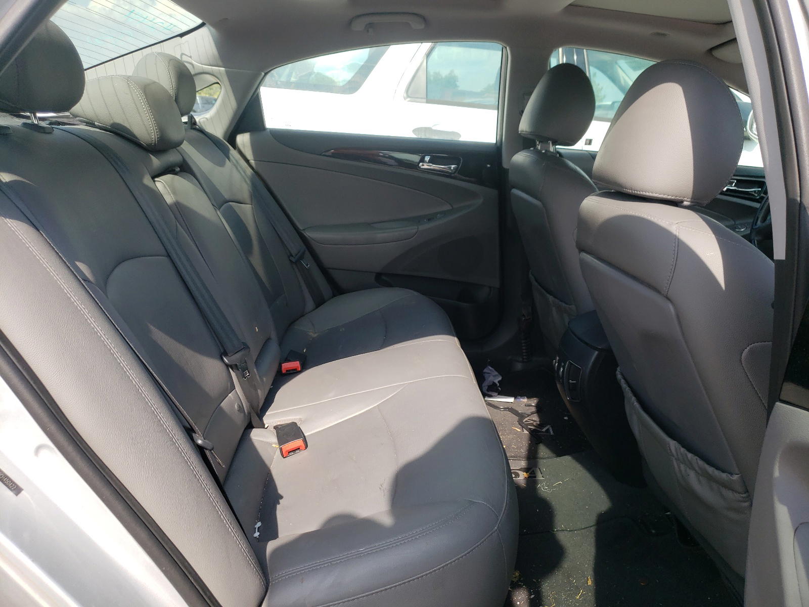 Photo 6 from auction – 2012 HYUNDAI SONATA SE with VIN 5NPEC4AB0CH450422