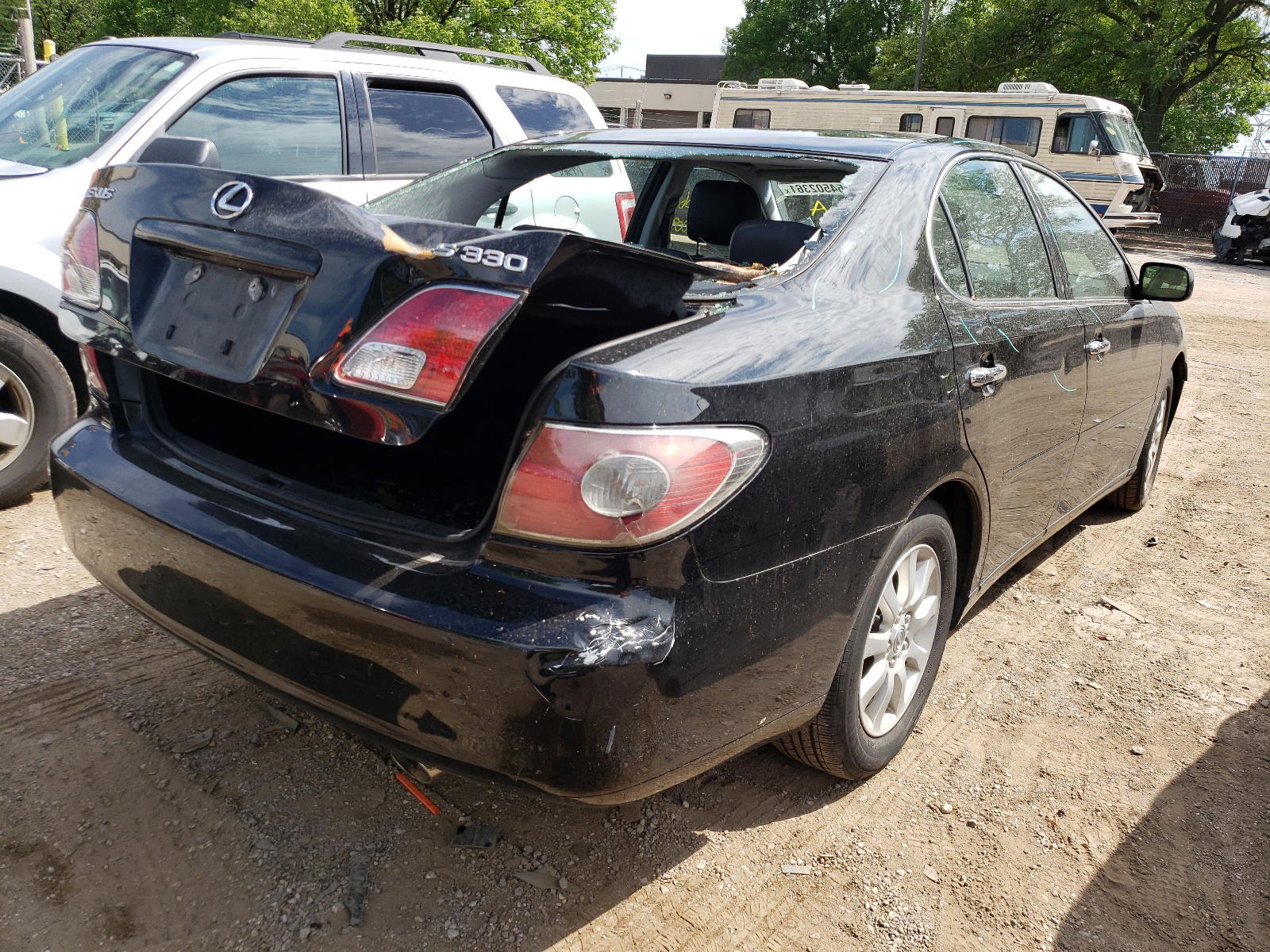 Photo 4 from auction – 2004 LEXUS ES 330 with VIN JTHBA30G145024965