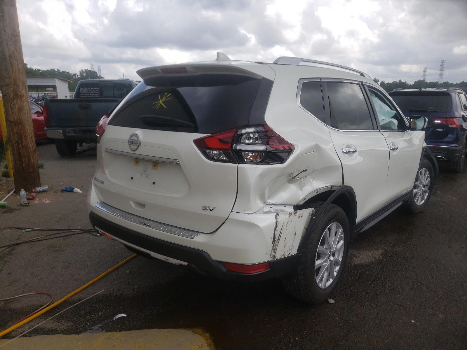 Photo 4 from auction – 2018 NISSAN ROGUE S with VIN KNMAT2MT7JP571327