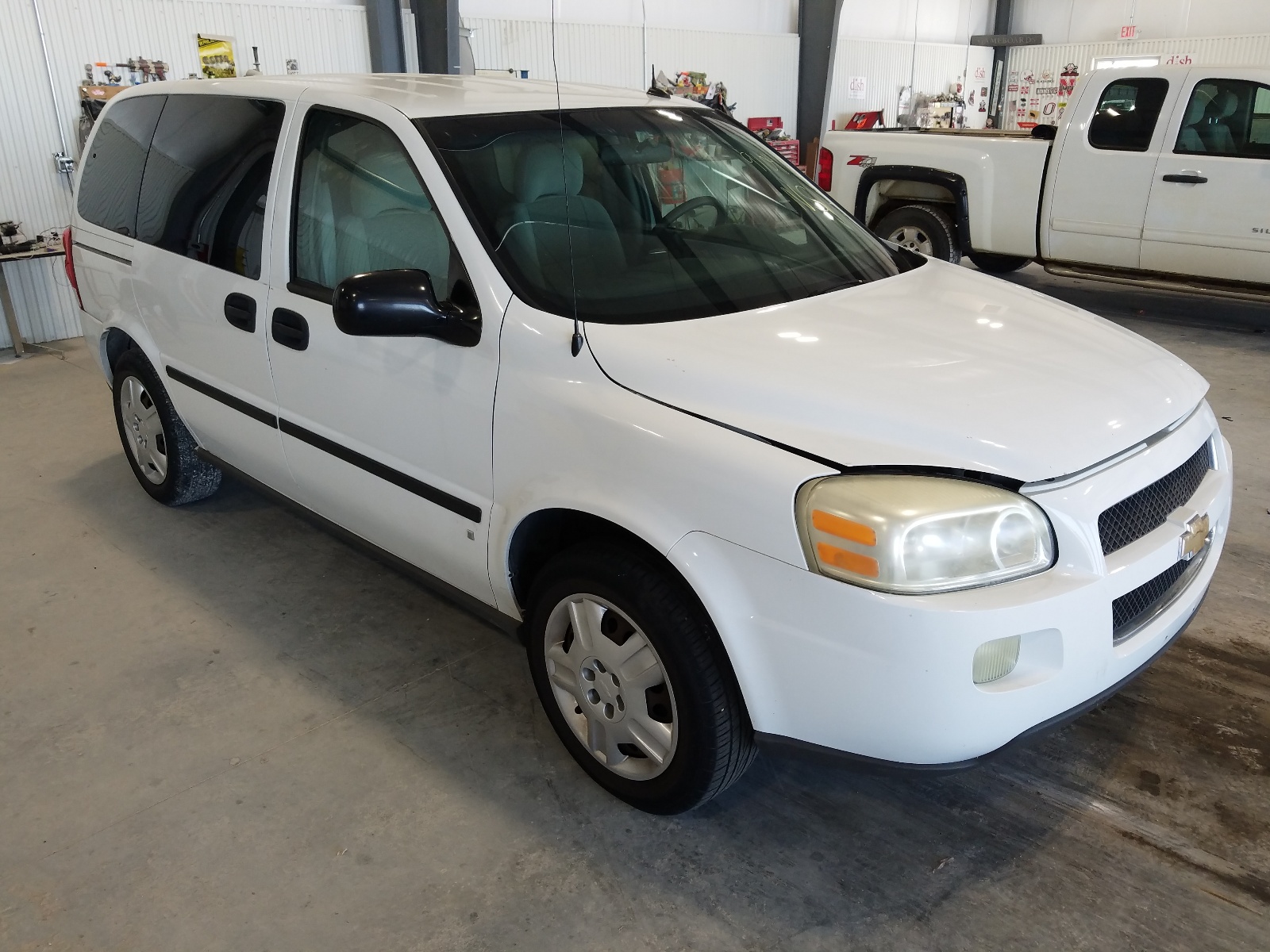 Photo 1 from auction – 2006 CHEVROLET UPLANDER L with VIN 1GNDU23L96D219104