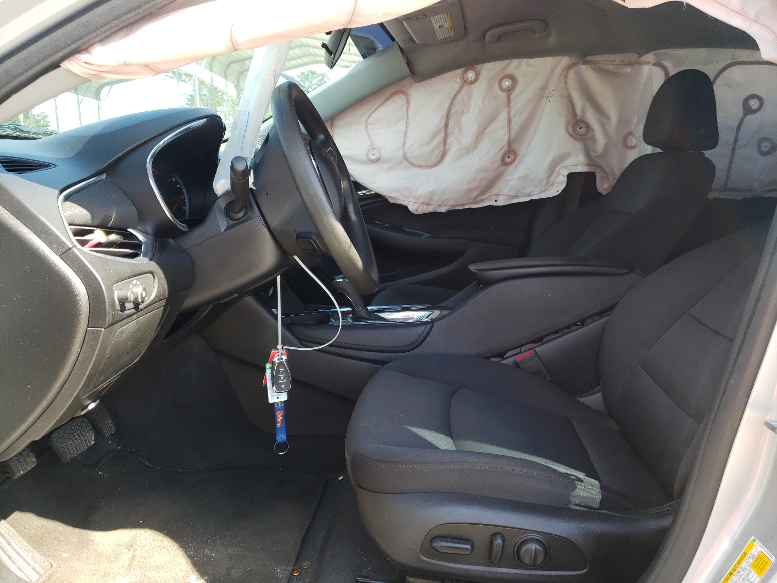 Photo 5 from auction – 2018 CHEVROLET MALIBU LT with VIN 1G1ZD5STXJF247498