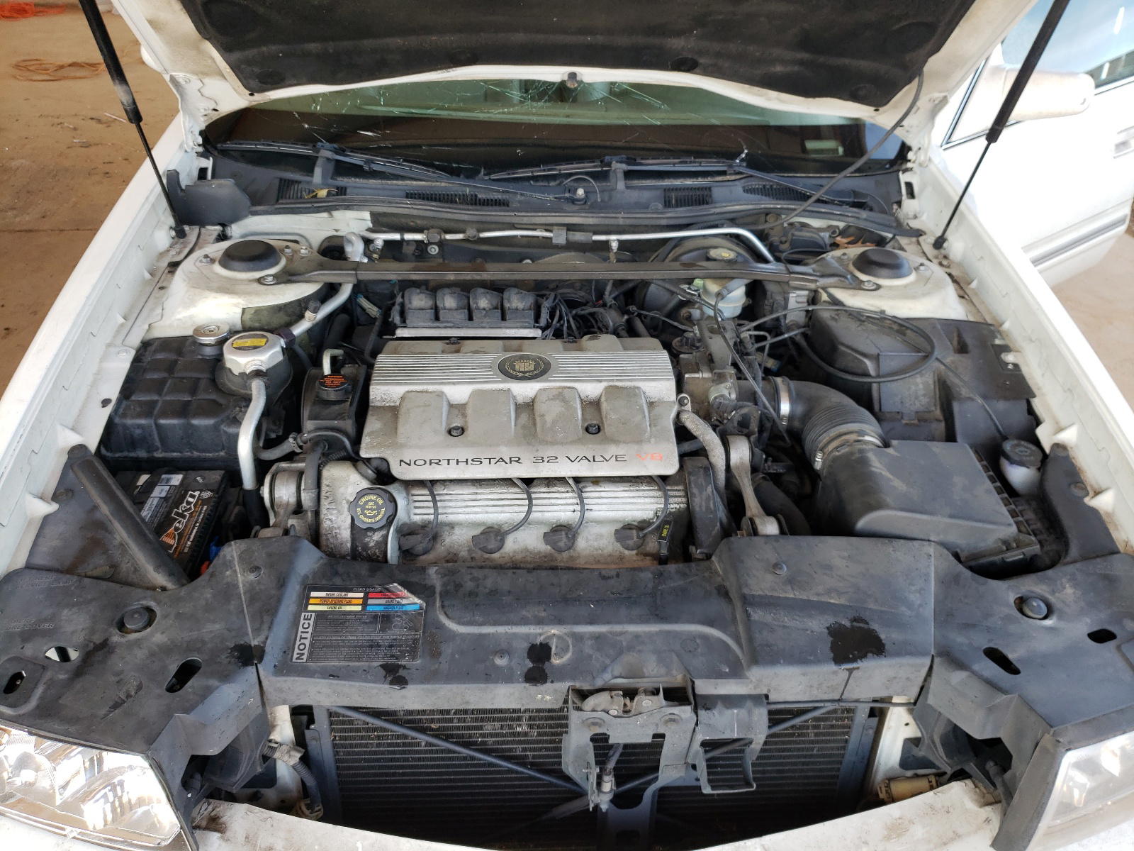 Photo 7 from auction – 1998 CADILLAC DEVILLE with VIN 1G6KD54Y8WU756397