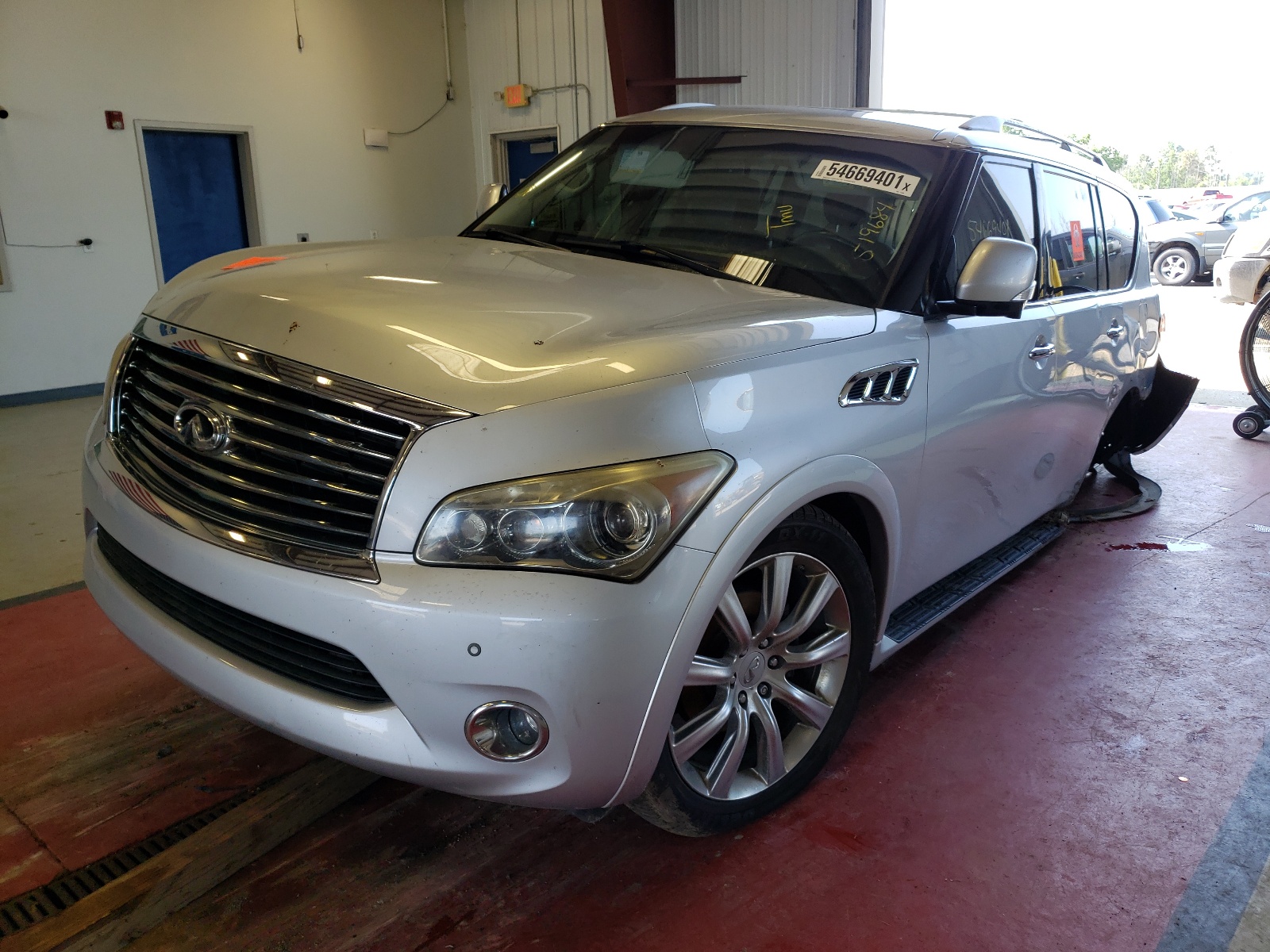 Photo 2 from auction – 2012 INFINITI QX56 with VIN JN8AZ2NF9C9519684