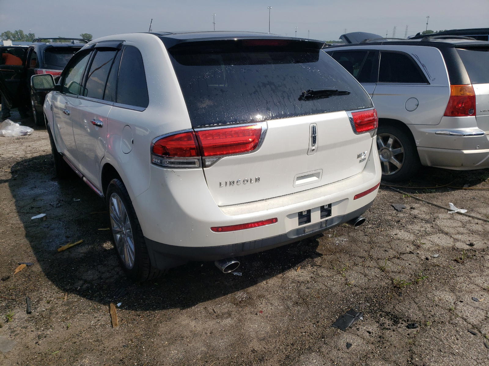 Photo 3 from auction – 2011 LINCOLN MKX with VIN 2LMDJ8JK7BBJ03253