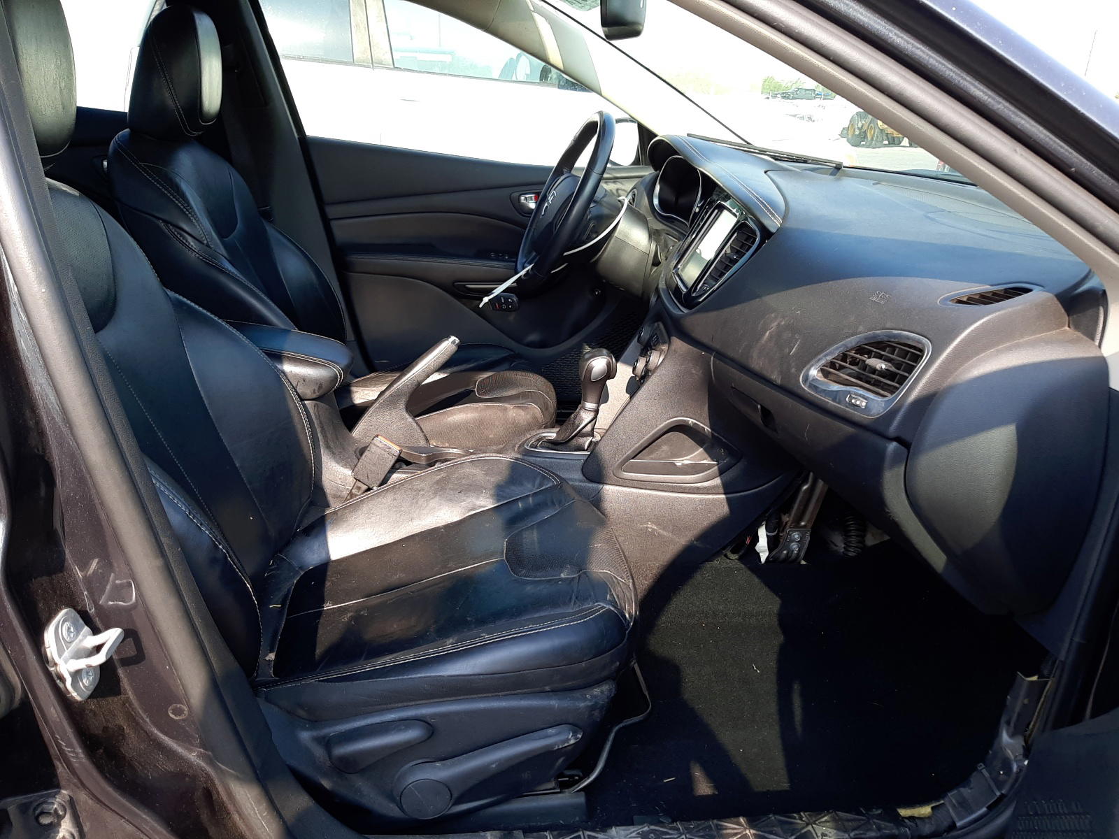 Photo 5 from auction – 2014 DODGE DART LIMIT with VIN 1C3CDFCB4ED670253