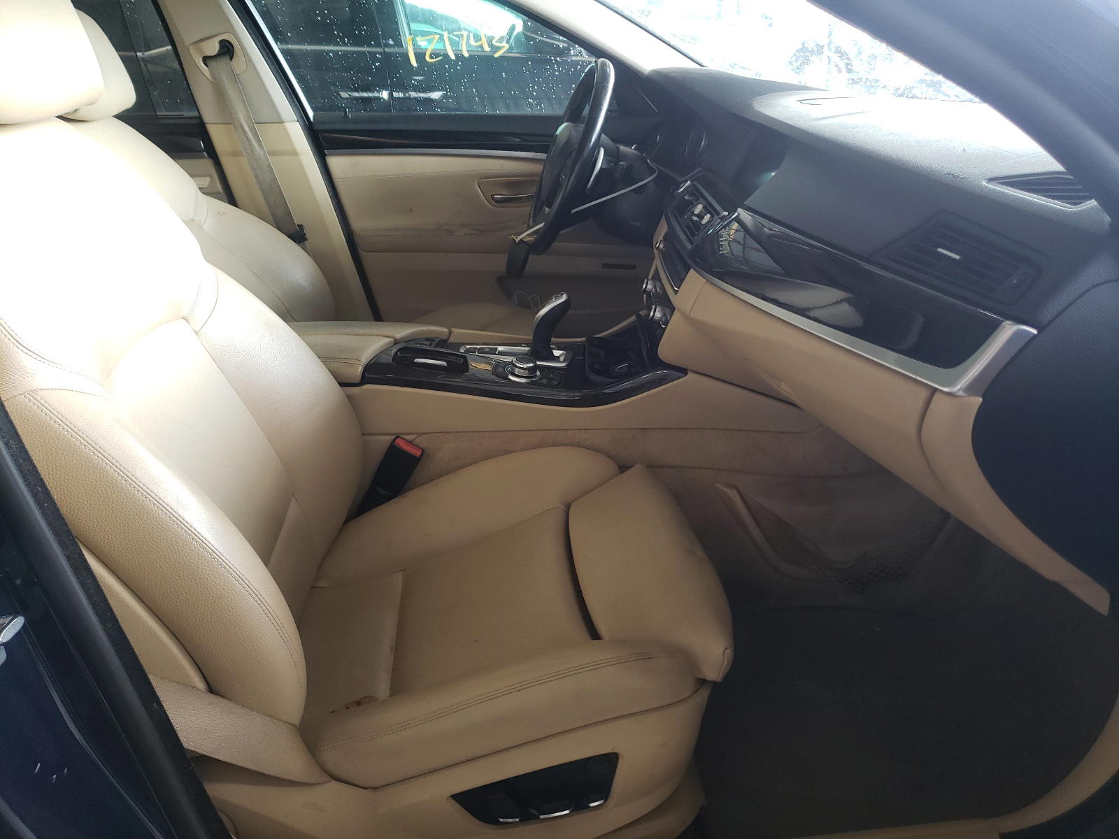 Photo 5 from auction – 2011 BMW 550 XI with VIN WBAFU9C58BC785182