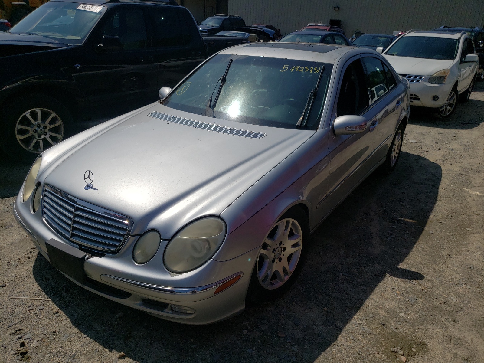 Photo 2 from auction – 2005 MERCEDES-BENZ E 320 with VIN WDBUF65J65A623675