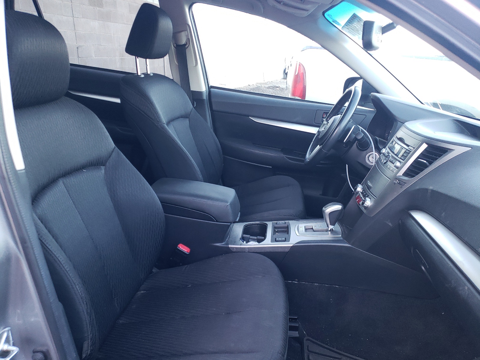 Снимка 5 от търг – 2011 SUBARU OUTBACK 2. с VIN 4S4BRCCC8B3400830