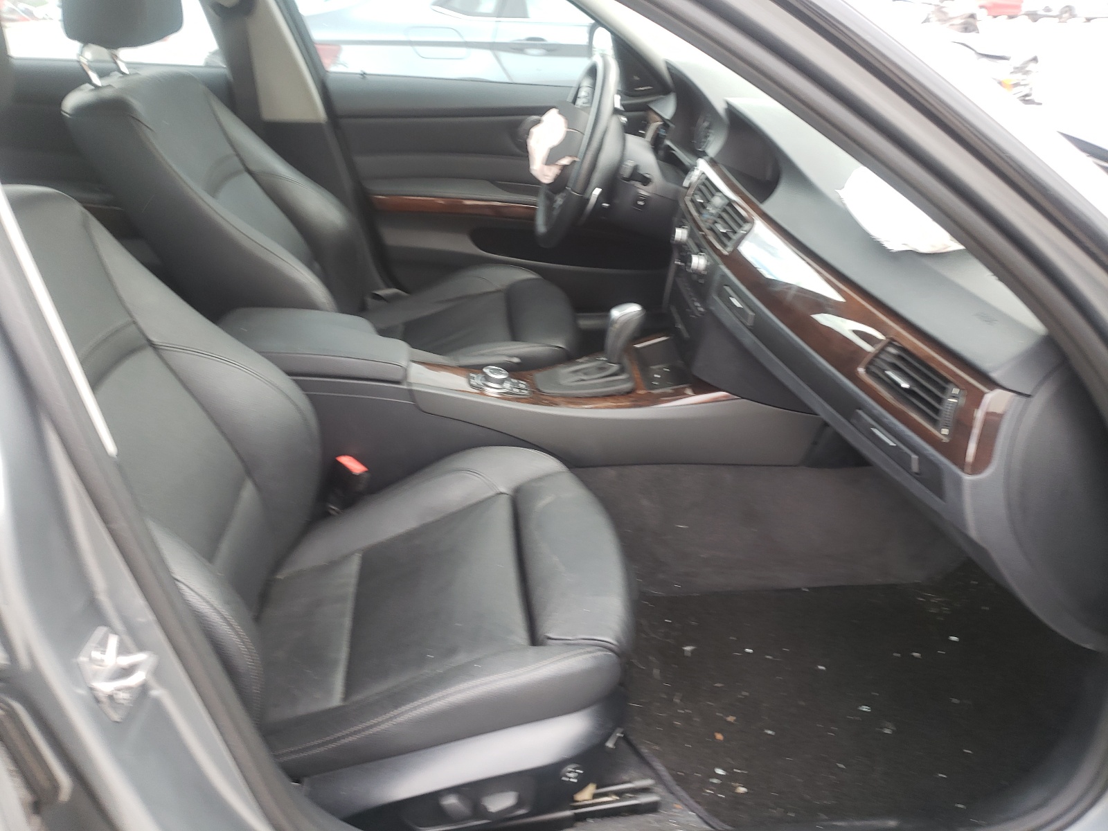 Photo 5 from auction – 2011 BMW 335 XI with VIN WBAPL5C53BA920449