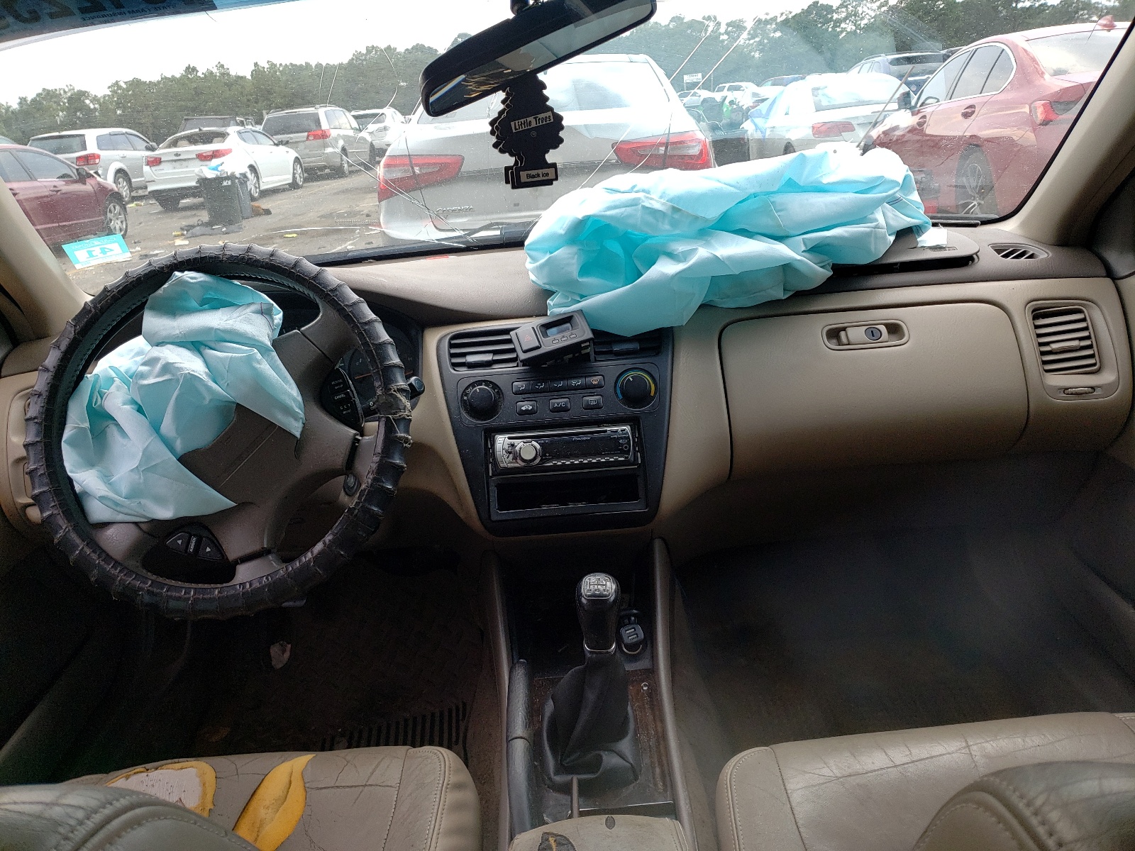 Photo 9 from auction – 2001 HONDA ACCORD EX with VIN 1HGCG55671A014963