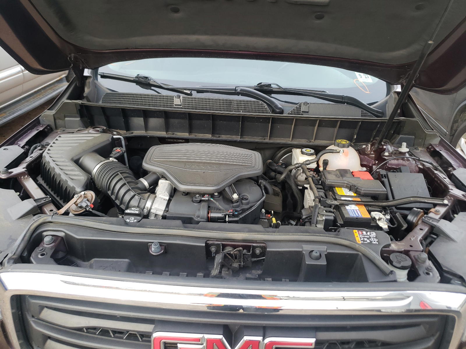 Photo 7 from auction – 2018 GMC ACADIA SLE with VIN 1GKKNRLS2JZ183382