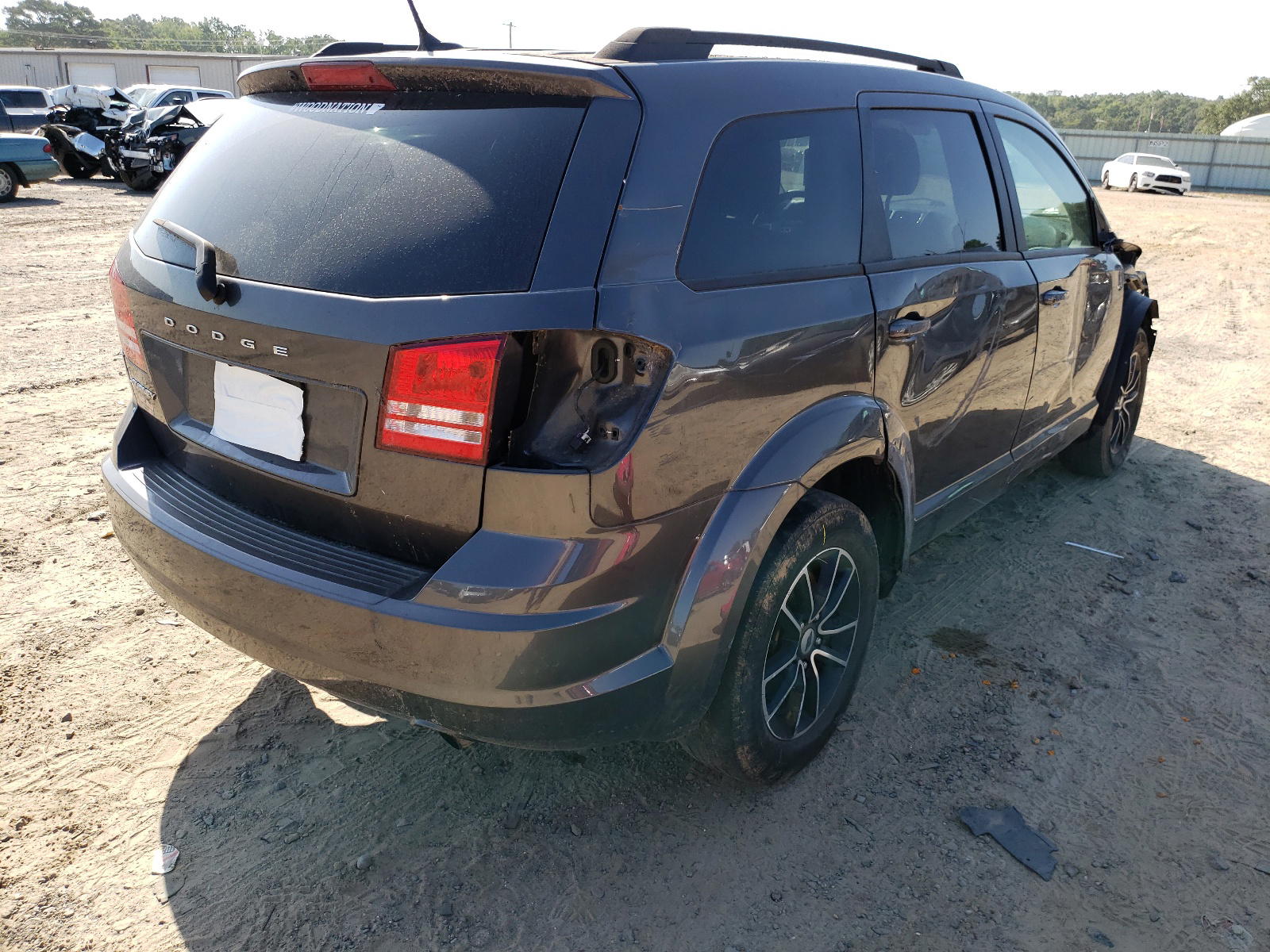 Photo 4 from auction – 2018 DODGE JOURNEY SE with VIN 3C4PDCAB0JT236673