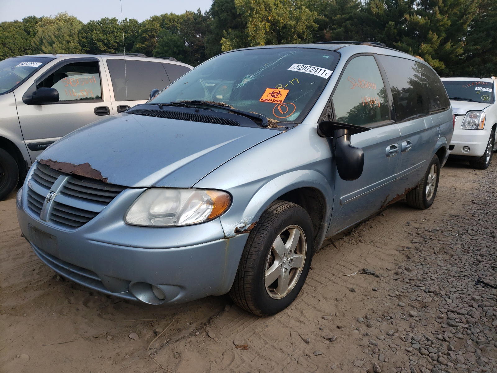Photo 2 from auction – 2006 DODGE GRAND CARA with VIN 2D4GP44L06R883573