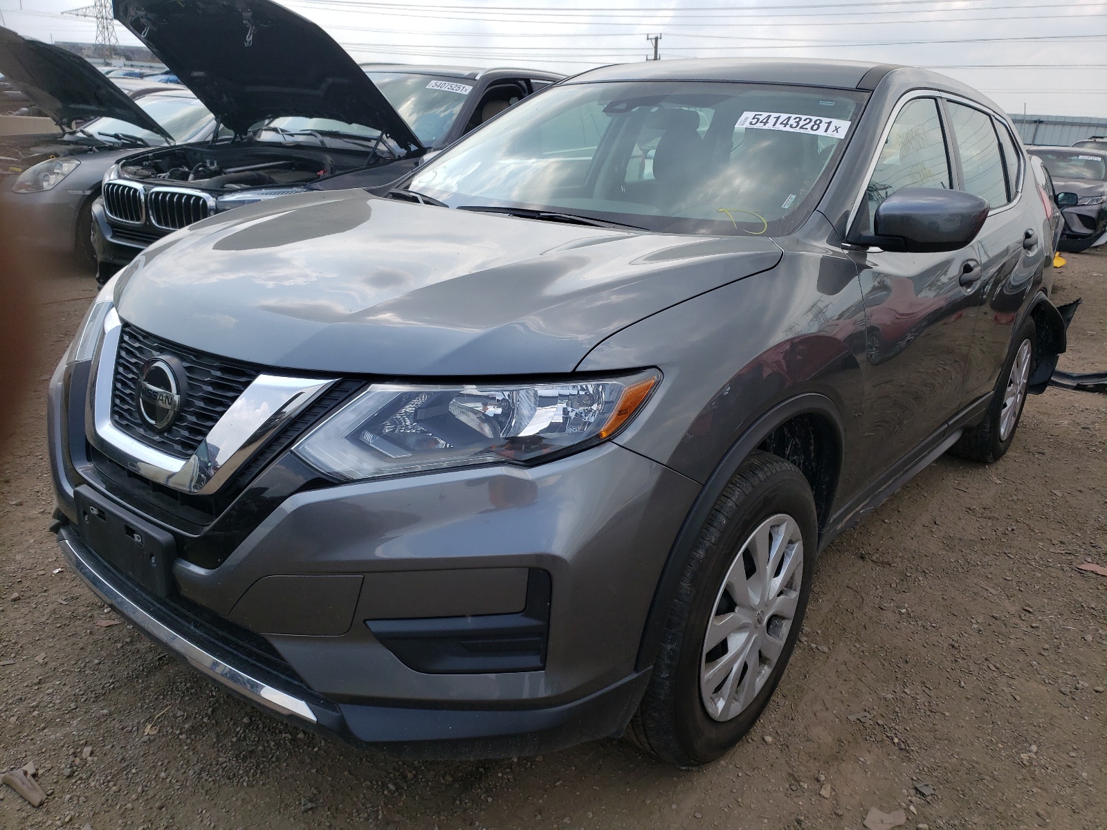Photo 2 from auction – 2019 NISSAN ROGUE S with VIN 5N1AT2MV6KC816947