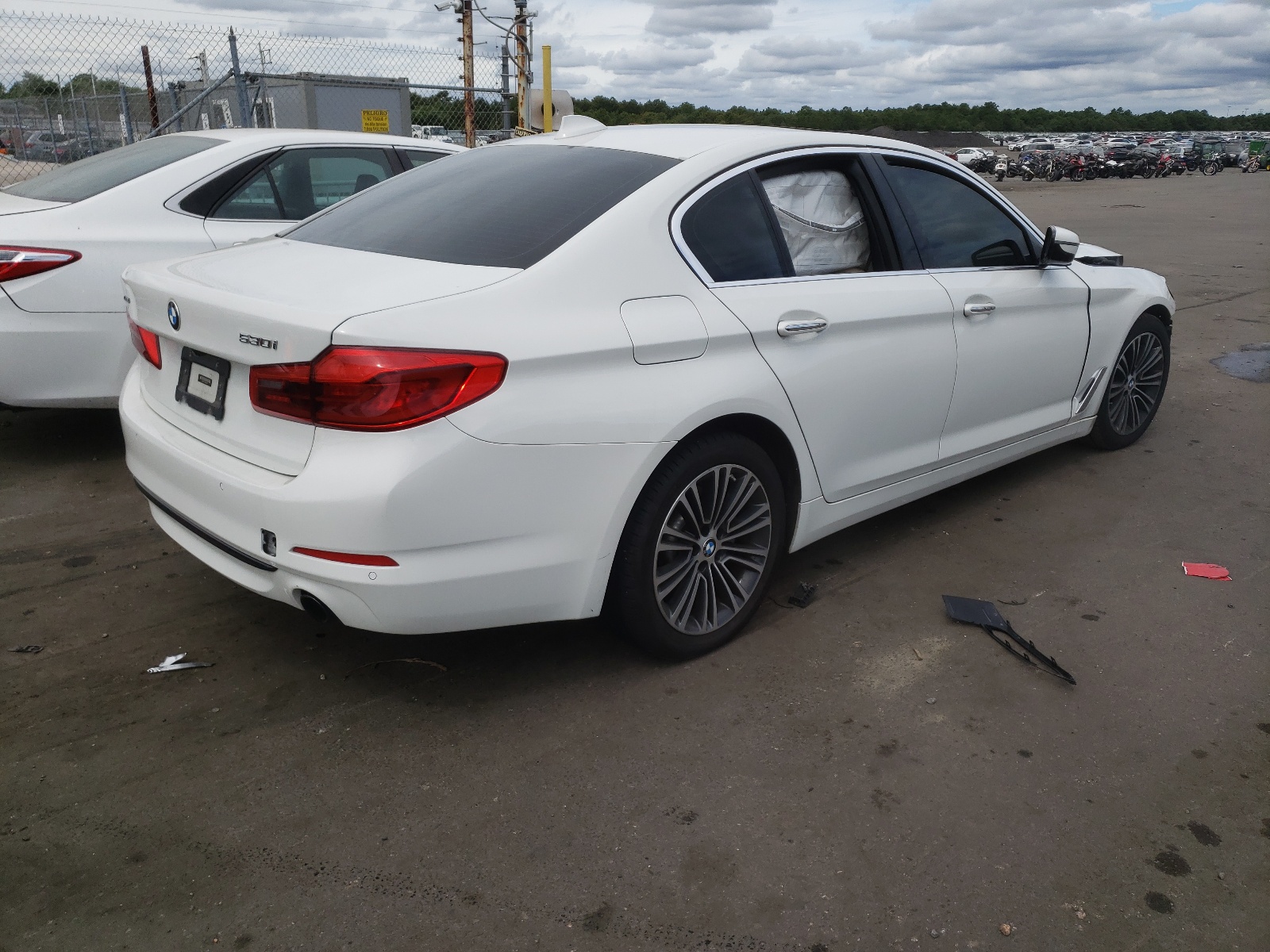 Photo 4 from auction – 2017 BMW 530 XI with VIN WBAJA7C38HG903755