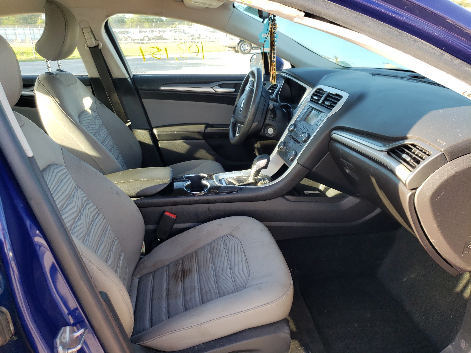 Photo 5 from auction – 2016 FORD FUSION S with VIN 1FA6P0G78G5133312