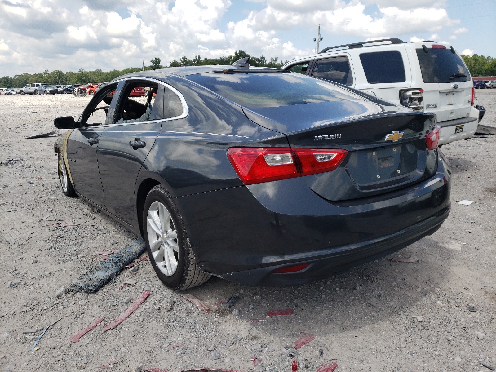 Photo 3 from auction – 2017 CHEVROLET MALIBU LT with VIN 1G1ZE5ST4HF107860