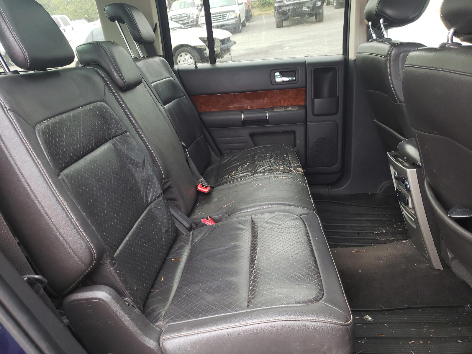 Photo 6 from auction – 2011 FORD FLEX LIMIT with VIN 2FMHK6DT6BBD07786