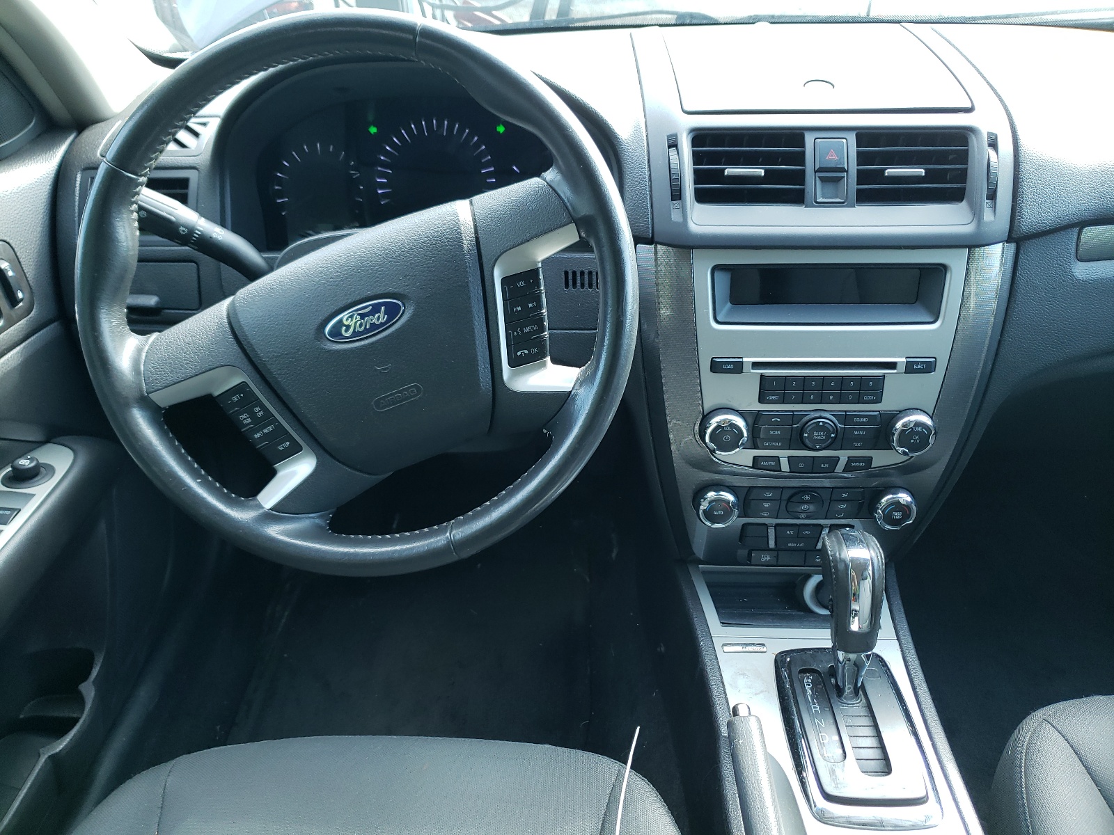 Photo 9 from auction – 2011 FORD FUSION SEL with VIN 3FAHP0JA3BR145970