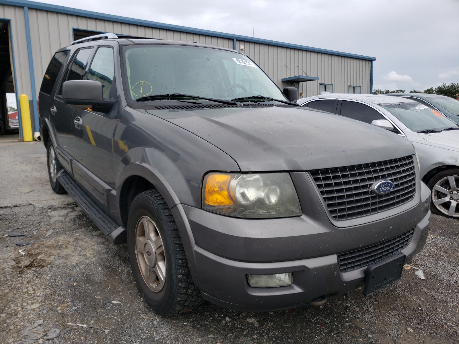 Photo 1 from auction – 2005 FORD EXPEDITION with VIN 1FMFU20585LA66268