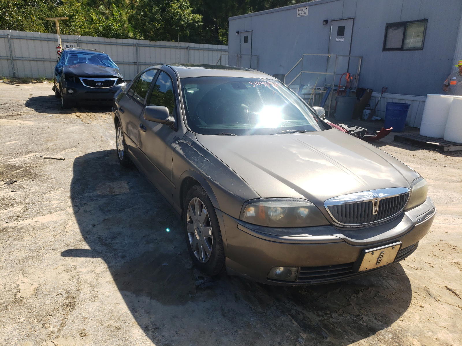 LINCOLN LS 2003 with VIN 1LNHM87A83Y688688 - Photo from auction