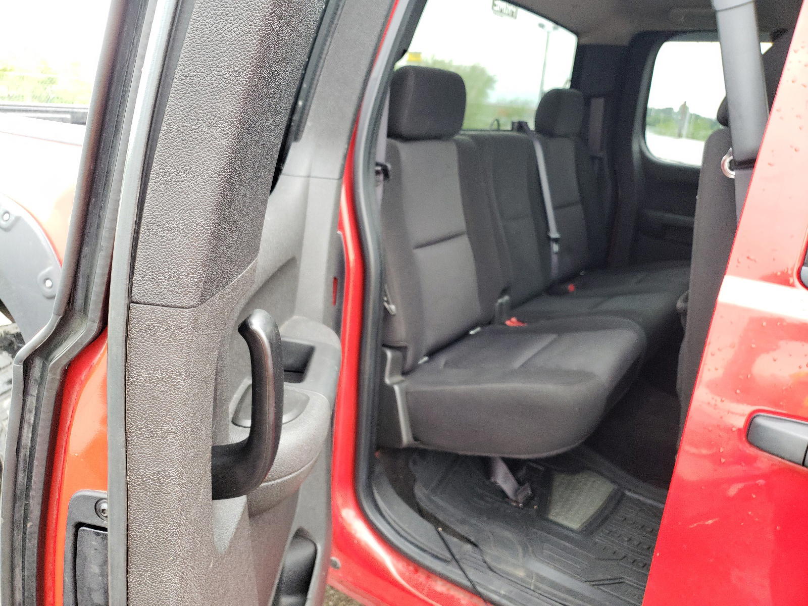 Photo 6 from auction – 2011 GMC SIERRA K15 with VIN 1GTR2VE39BZ168512