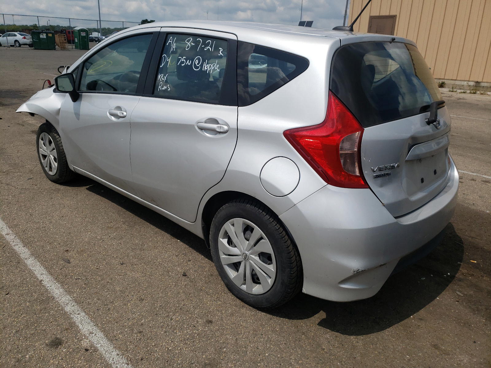 Photo 3 from auction – 2018 NISSAN VERSA NOTE with VIN 3N1CE2CP5JL352792