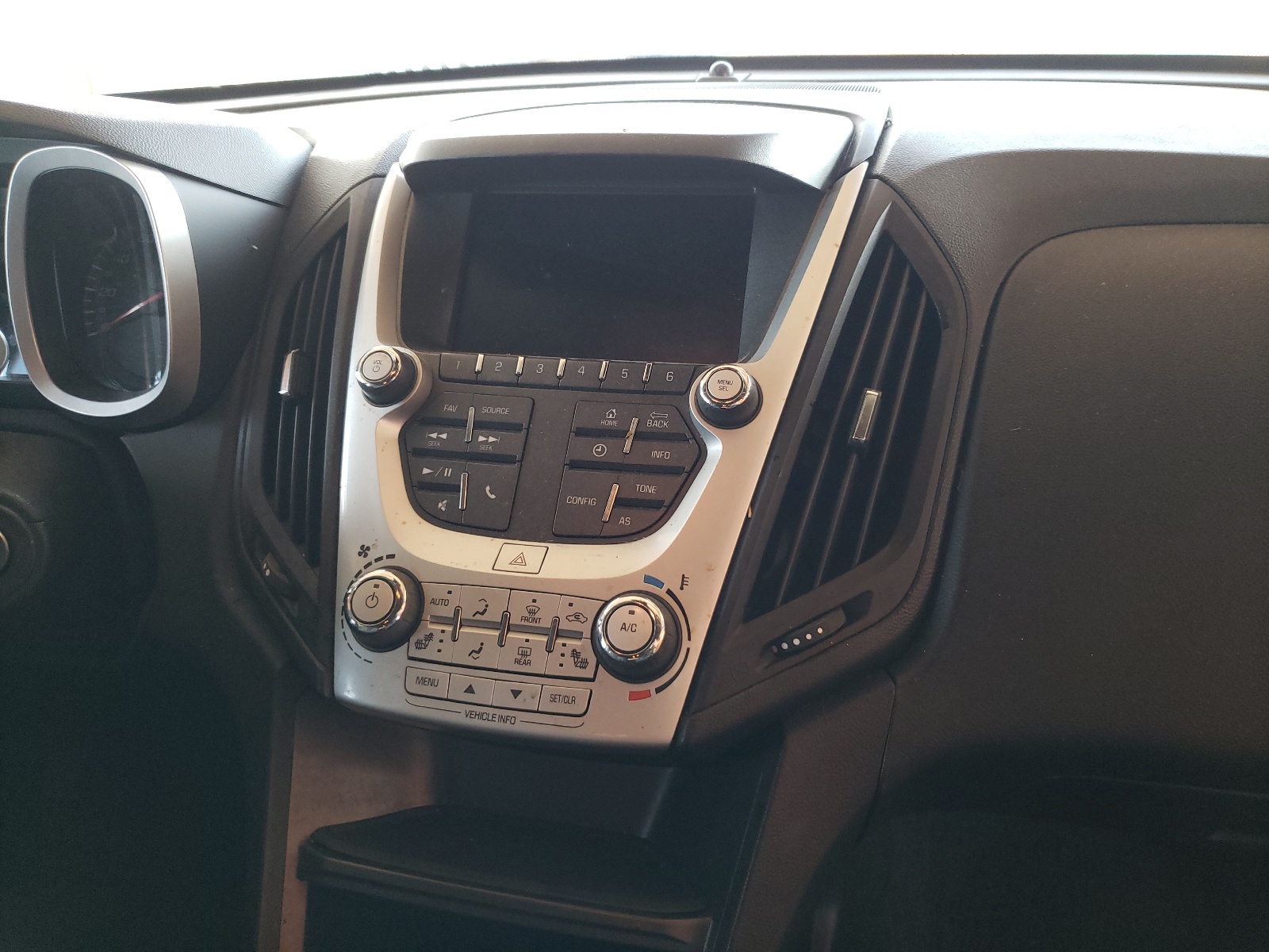 Photo 9 from auction – 2017 CHEVROLET EQUINOX LT with VIN 2GNALCEK7H1537771