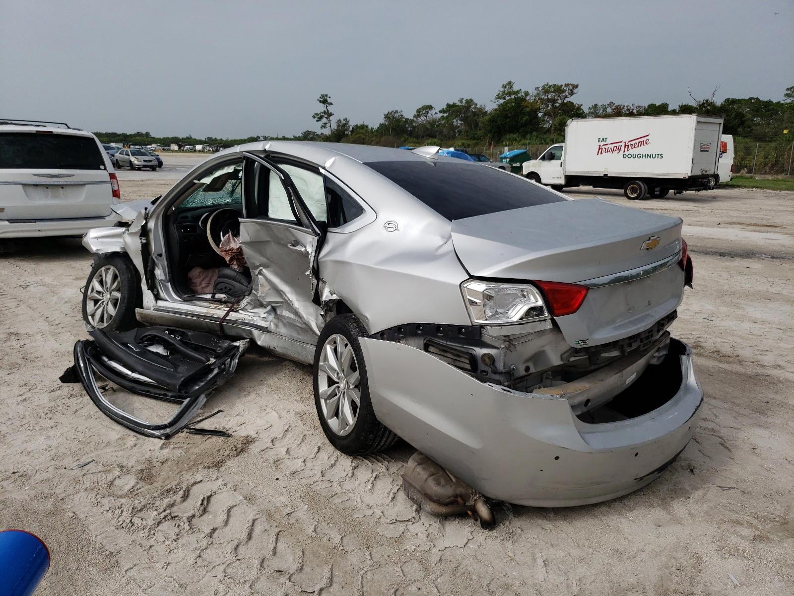 Photo 3 from auction – 2016 CHEVROLET IMPALA LT with VIN 2G1105SA2G9188097