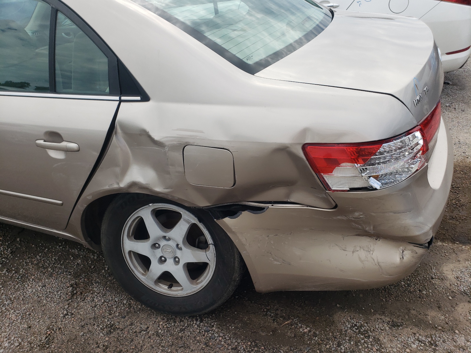 Photo 9 from auction – 2006 HYUNDAI SONOTA with VIN 5NPEU46F46H016422