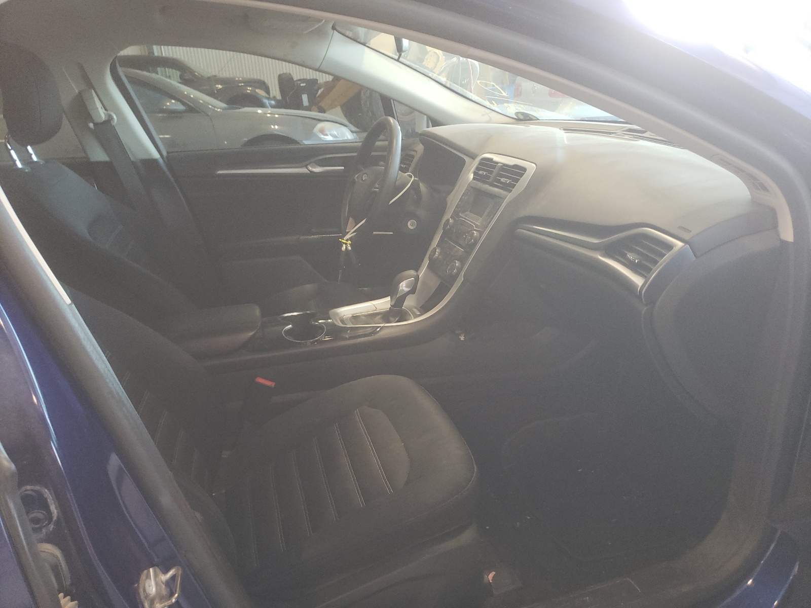 Photo 5 from auction – 2014 FORD FUSION SE with VIN 3FA6P0H73ER391584