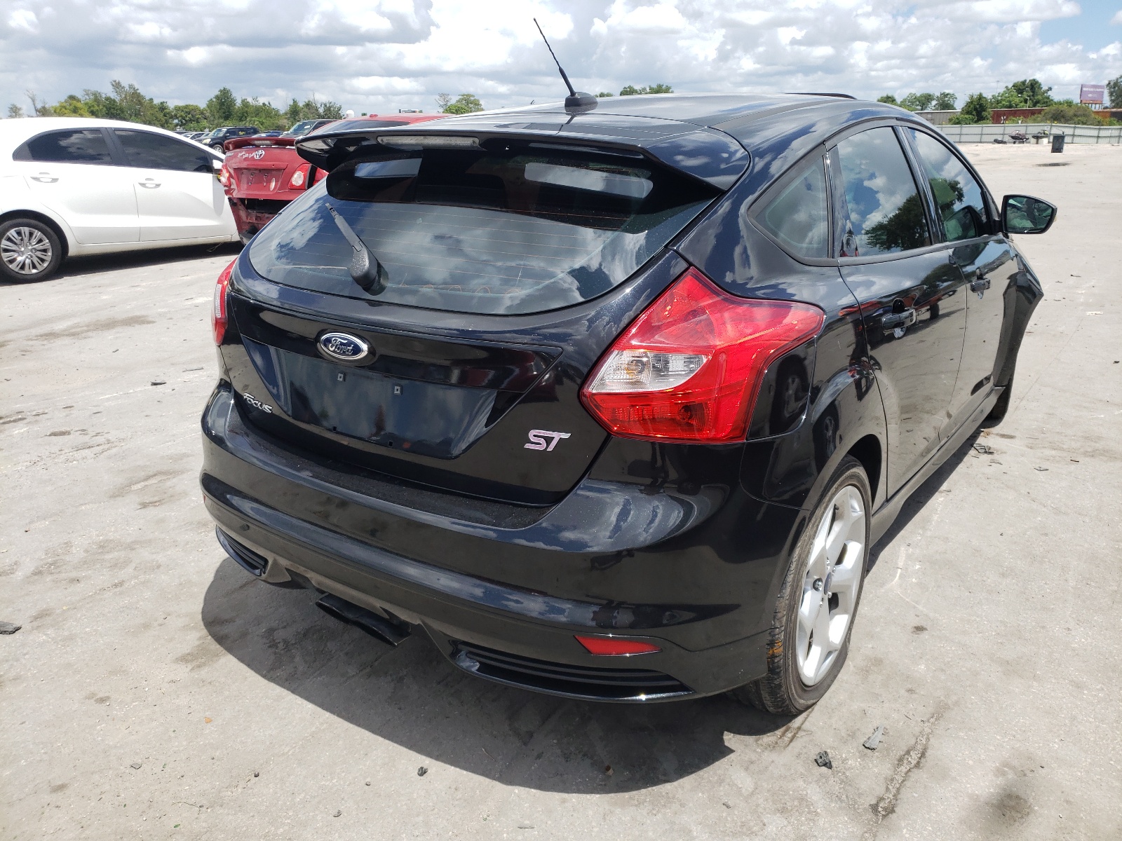 Photo 4 from auction – 2013 FORD FOCUS ST with VIN 1FADP3L99DL176631