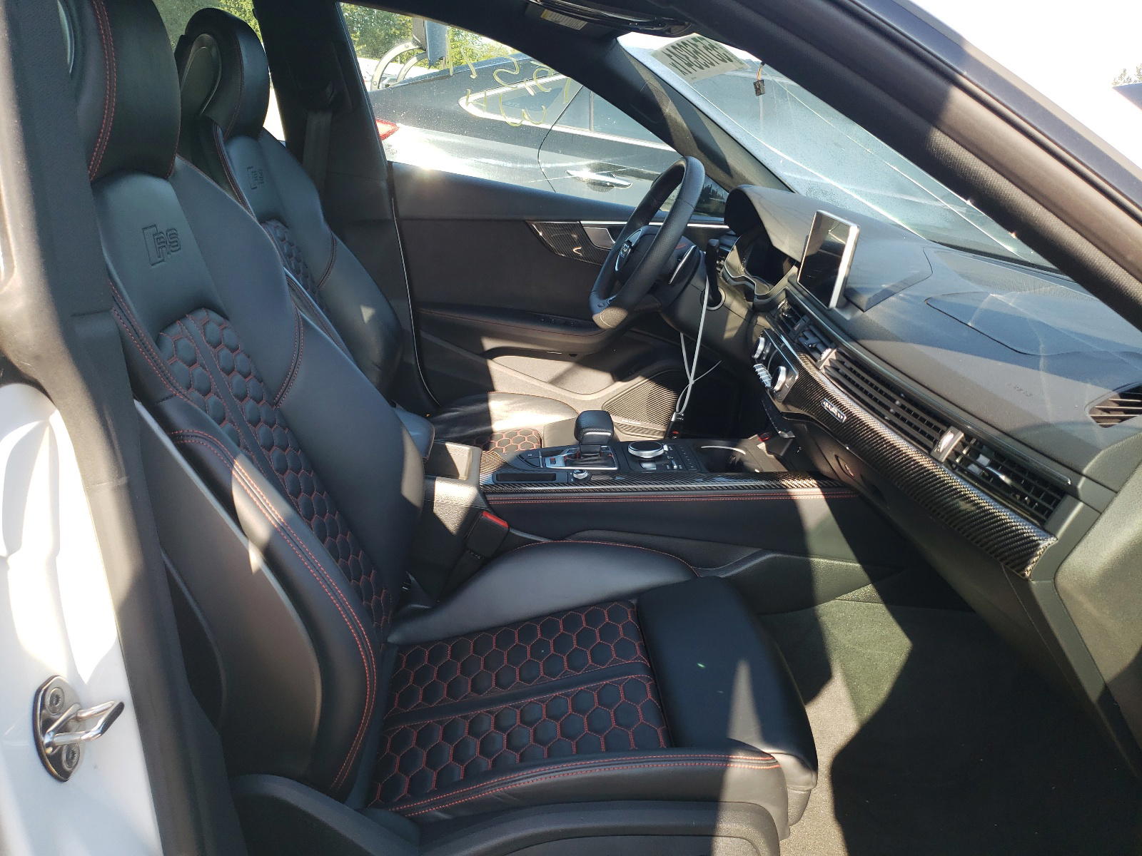 Photo 5 from auction – 2019 AUDI RS5 with VIN WUABWCF59KA901184
