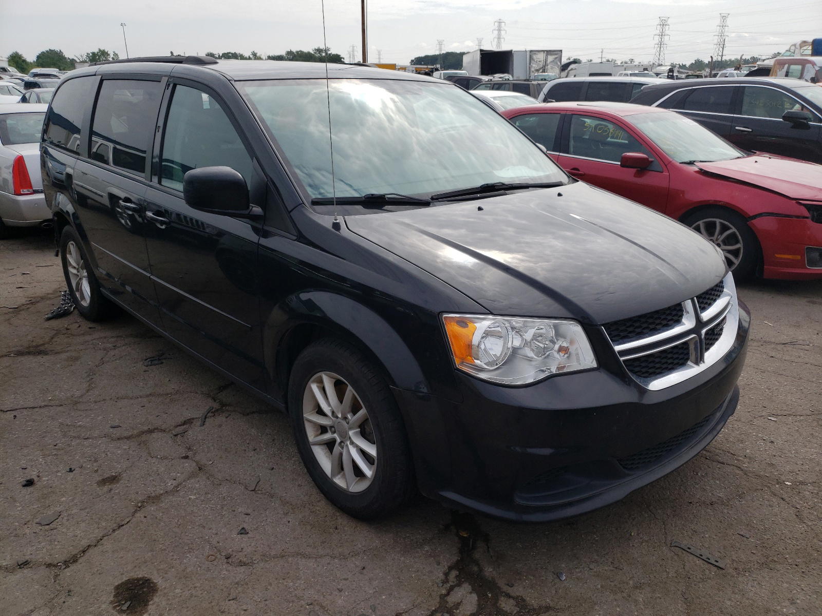 DODGE GRAND CARA 2016 with VIN 2C4RDGCG3GR184928 - Photo from auction