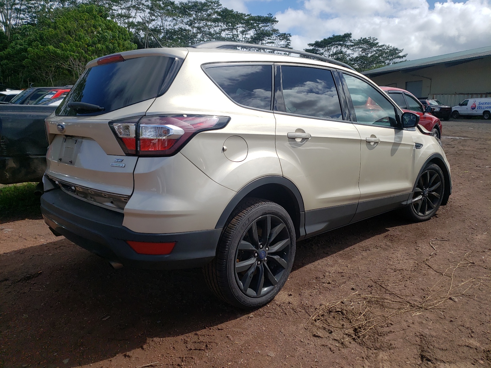 Photo 4 from auction – 2017 FORD ESCAPE SE with VIN 1FMCU0G91HUF08869