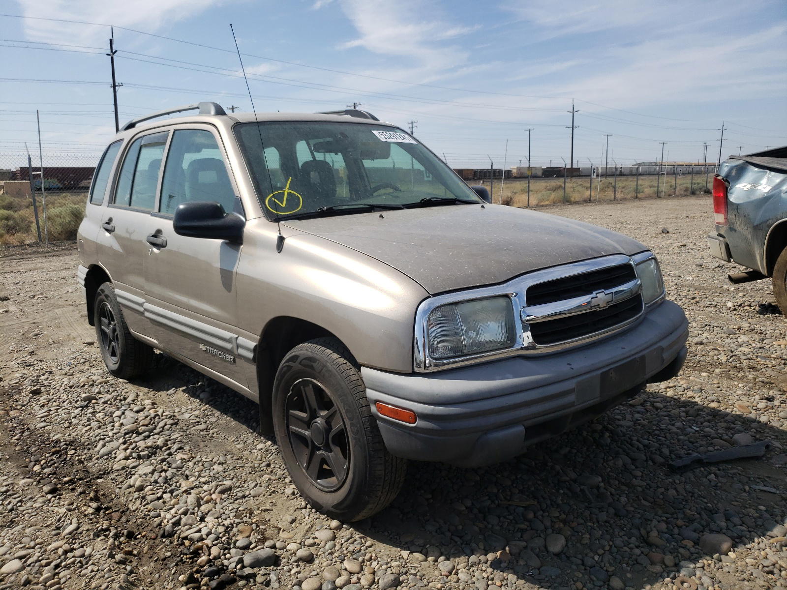 CHEVROLET TRACKER 2003 with VIN 2CNBJ13C336947087 - Photo from auction