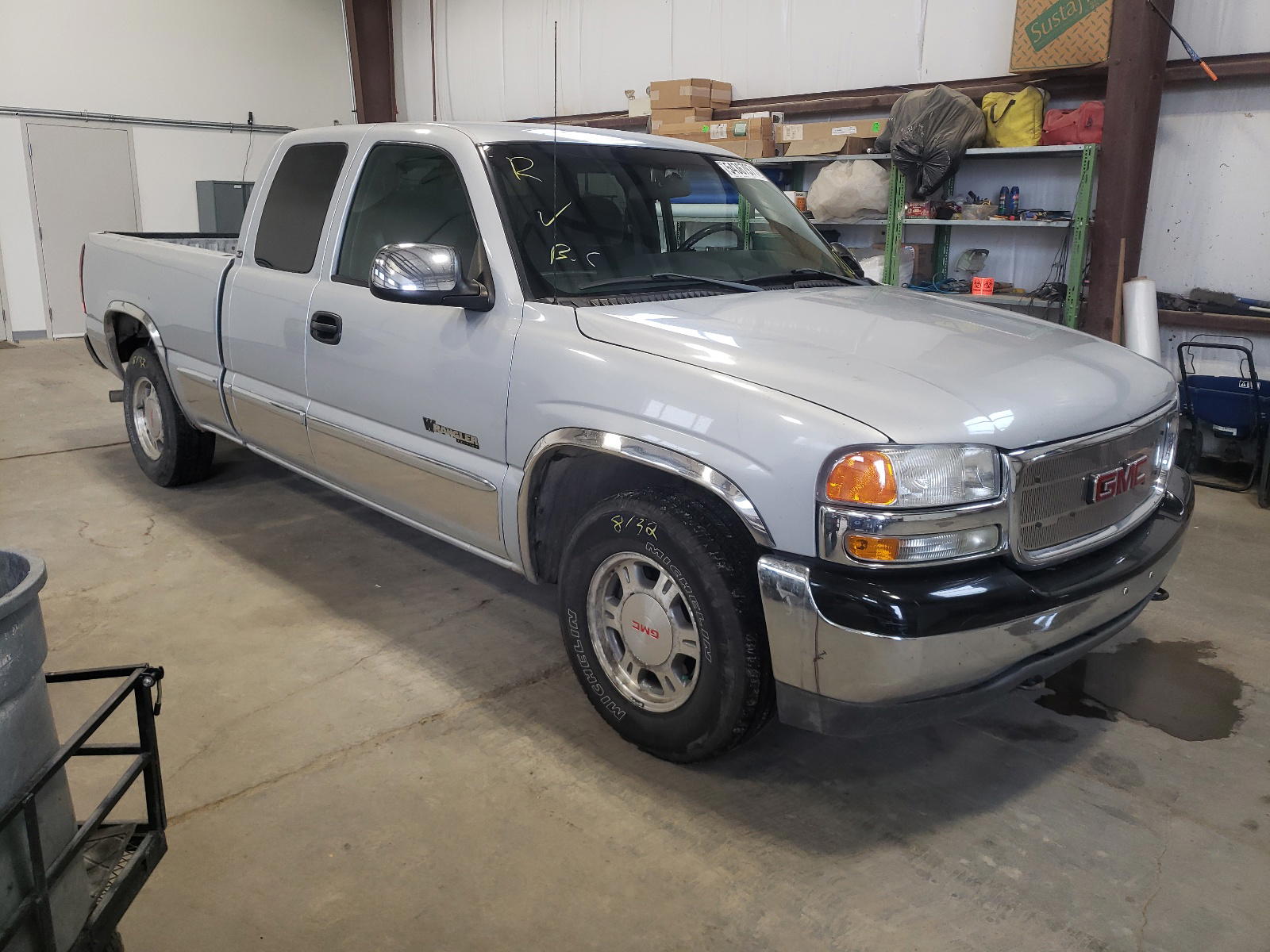 GMC NEW SIERRA 2001 with VIN 1GTEC19V71Z232531 - Photo from auction